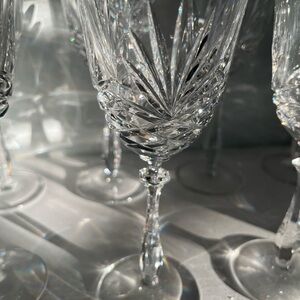 Noritake, Hampton Hall 4 wine glasses 7 3/4 inches. Water glasses 4, 8 3/4in